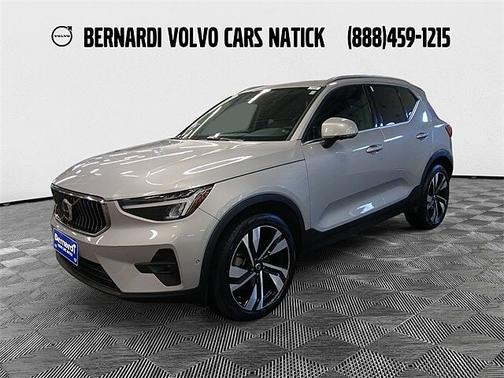 2023 Volvo XC40 Plus