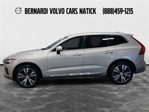 2022 Volvo XC60 B6 Inscription