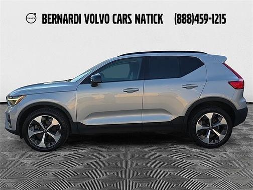 2023 Volvo XC40 Plus