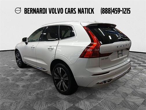 2023 Volvo XC60 Plus