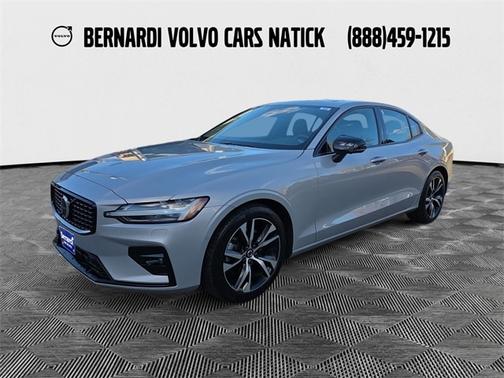 2025 Volvo S60 B5 Plus