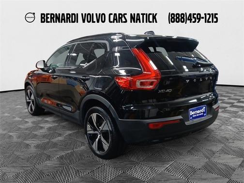 2022 Volvo XC40 Recharge Pure Electric P8 Plus