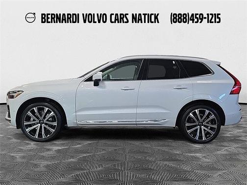 2023 Volvo XC60 B6 Ultimate Bright Theme