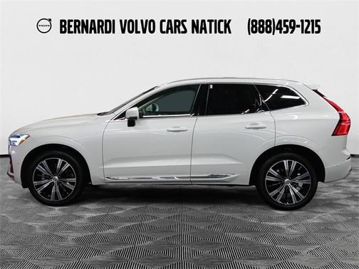 2023 Volvo XC60 B5 Plus Bright Theme