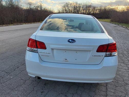 Satin White Pearl 2011 Subaru Legacy Premium