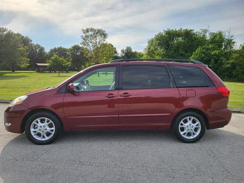 Salsa Red Pearl 2006 Toyota Sienna XLE