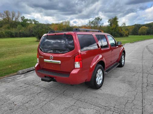 2012 Nissan Pathfinder SV