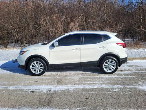 2017 Nissan Rogue Sport SV