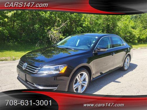 Black 2014 Volkswagen Passat 1.8T Auto SE w/Sunroof & Nav