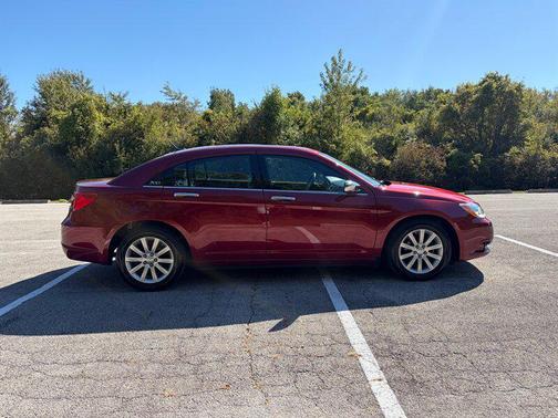 Deep Cherry Red Crystal Pearlcoat 2014 Chrysler 200 Limited