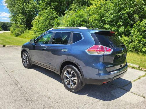 Arctic Blue Metallic 2016 Nissan Rogue SL