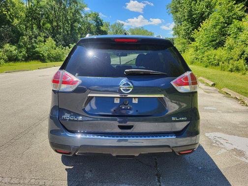 Arctic Blue Metallic 2016 Nissan Rogue SL