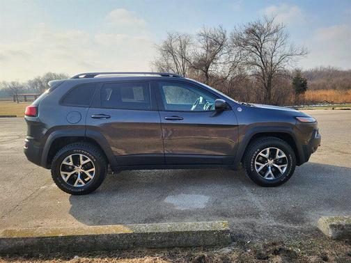 2016 Jeep Cherokee Trailhawk