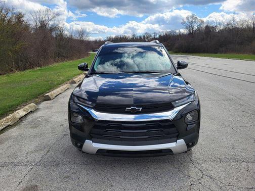 Mosaic Black Metallic 2021 Chevrolet Trailblazer LT