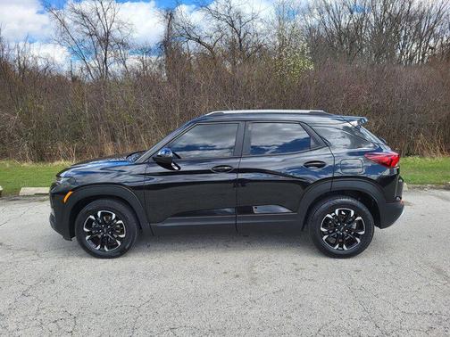 Mosaic Black Metallic 2021 Chevrolet Trailblazer LT