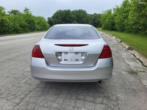 Alabaster Silver Metallic 2007 Honda Accord SE