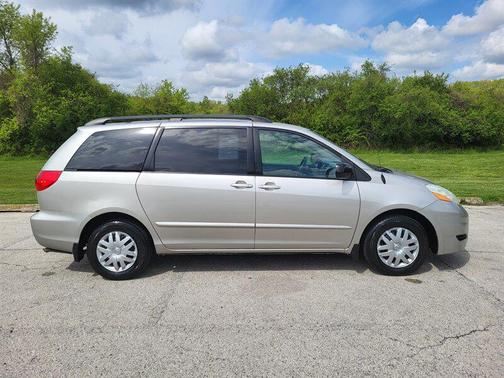 Silver Shadow Pearl 2006 Toyota Sienna LE