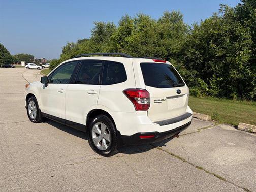 Satin White Pearl 2014 Subaru Forester 2.5i Premium