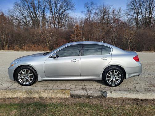 2009 INFINITI G37x Base