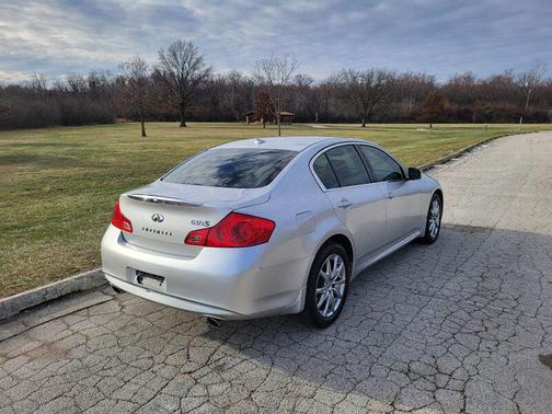2009 INFINITI G37x Base