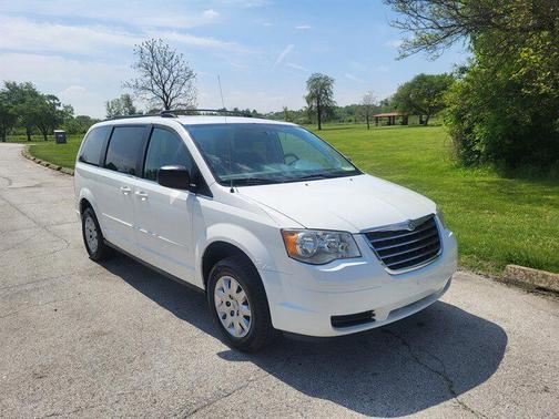 Stone White Clearcoat 2010 Chrysler Town & Country LX
