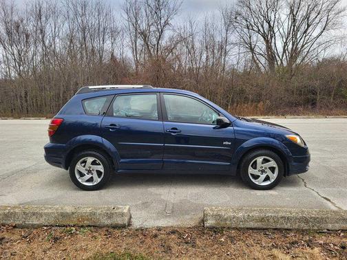 2004 Pontiac Vibe Base