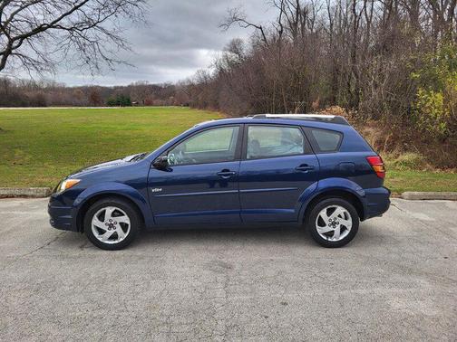 2004 Pontiac Vibe Base