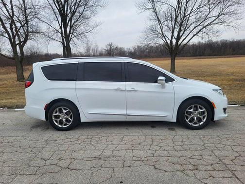 2020 Chrysler Pacifica Limited