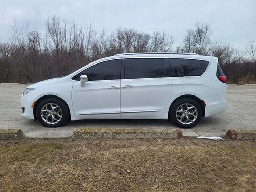 2020 Chrysler Pacifica Limited