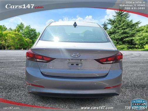 2017 Hyundai ELANTRA SE