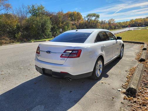2013 Ford Taurus SEL