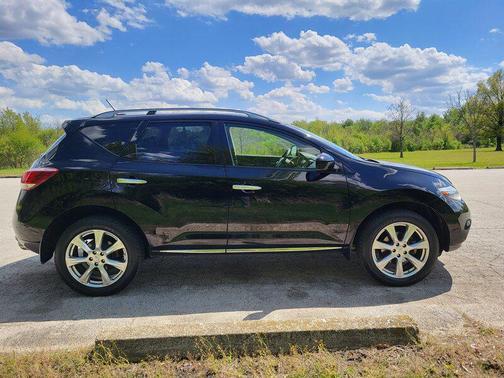 Sapphire Black 2013 Nissan Murano LE