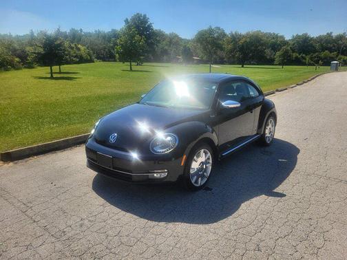 2013 Volkswagen Beetle 2.0T Fender Edition