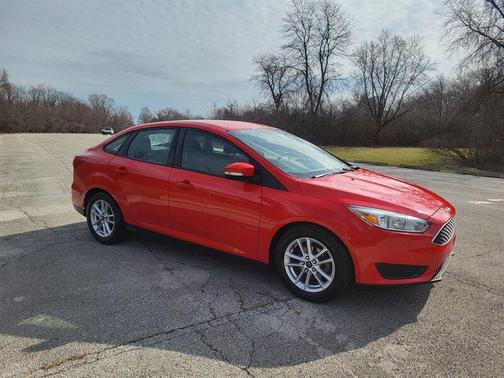 Race Red 2015 Ford Focus SE