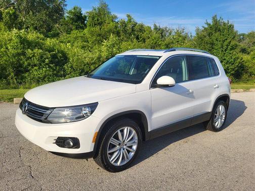 Candy White 2013 Volkswagen Tiguan SE