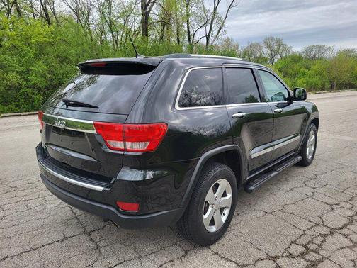 Brilliant Black Crystal Pearlcoat 2012 Jeep Grand Cherokee Limited
