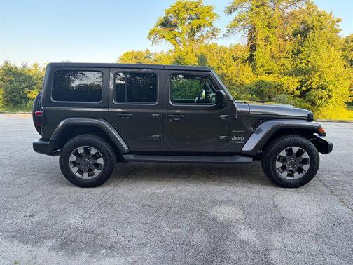 Sting Gray Clear Coat 2018 Jeep Wrangler Unlimited Sahara