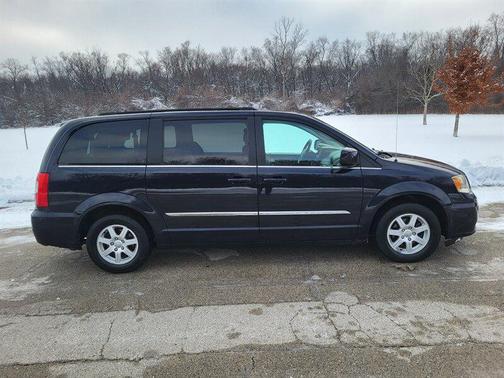 2011 Chrysler Town & Country Touring