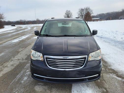 2011 Chrysler Town & Country Touring