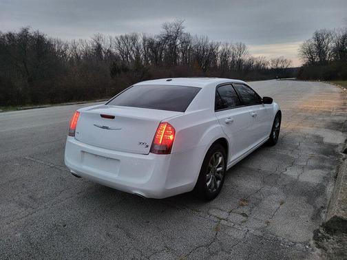 2014 Chrysler 300 S