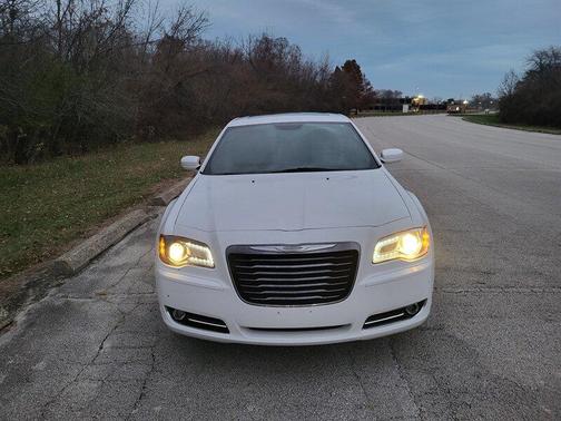 2014 Chrysler 300 S