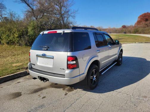 2008 Ford Explorer XLT