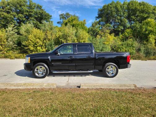 2009 Chevrolet Silverado 1500 LTZ Crew Cab