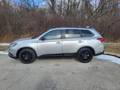 2019 Mitsubishi Outlander LE