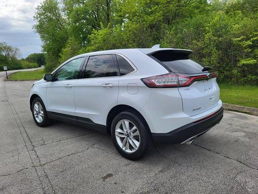White Platinum Metallic Tri-Coat 2016 Ford Edge SEL