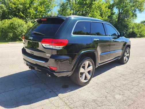 Black Forest Green Pearlcoat 2015 Jeep Grand Cherokee Overland