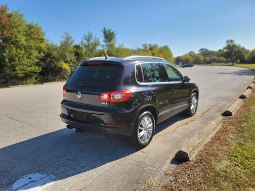 2011 Volkswagen Tiguan SE