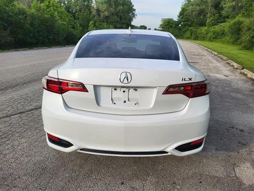 Bellanova White Pearl 2016 Acura ILX 2.4L
