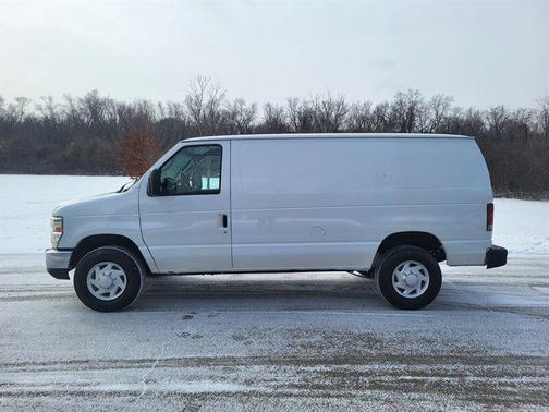 2008 Ford E350 Super Duty Base