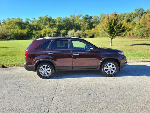 2012 Kia Sorento LX
